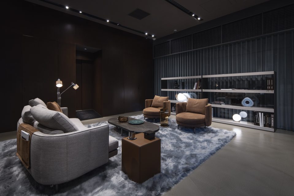 ミノッティ: Minotti ミノッティ: Minotti