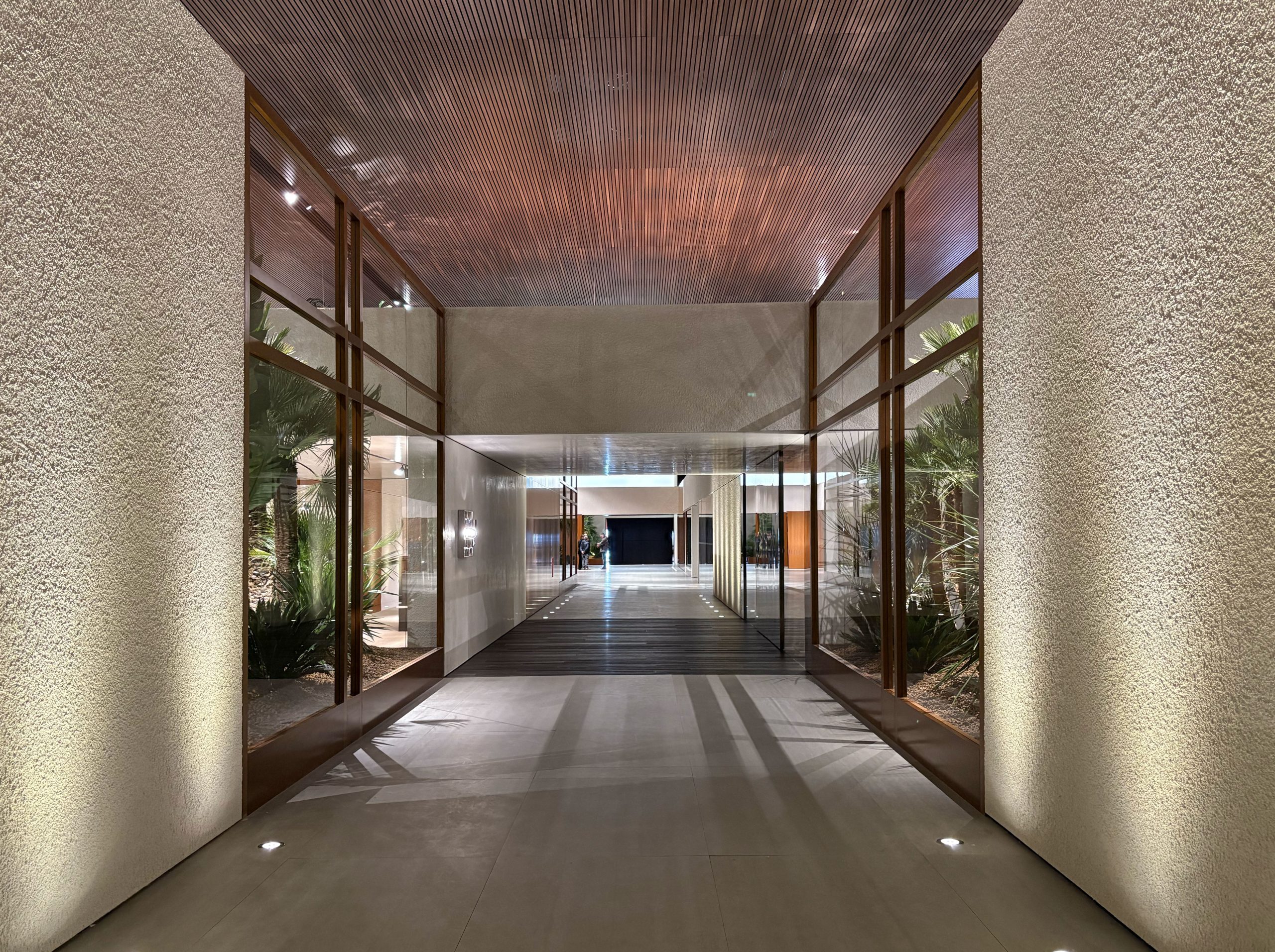 2025.04.08 ｜ 2025 COLLECTION REPORT | ミノッティ: Minotti